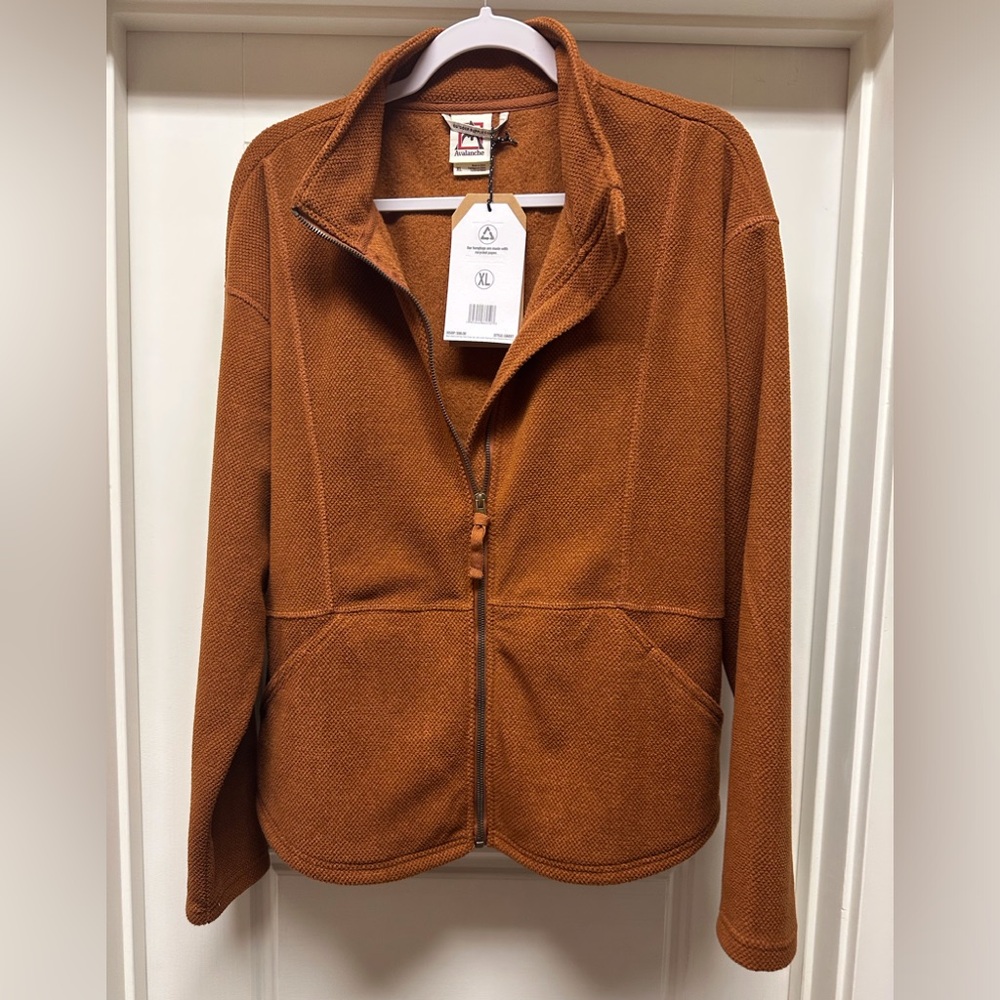 NWT Avalanche Woman’s Jacket - Picture 2 of 4